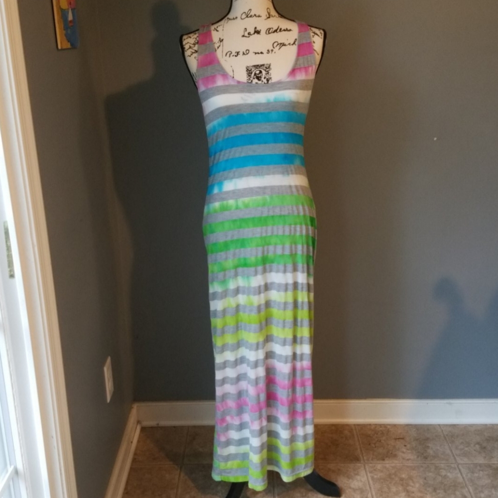 Just Love Maxi Dress Sz M Gray and rainbow